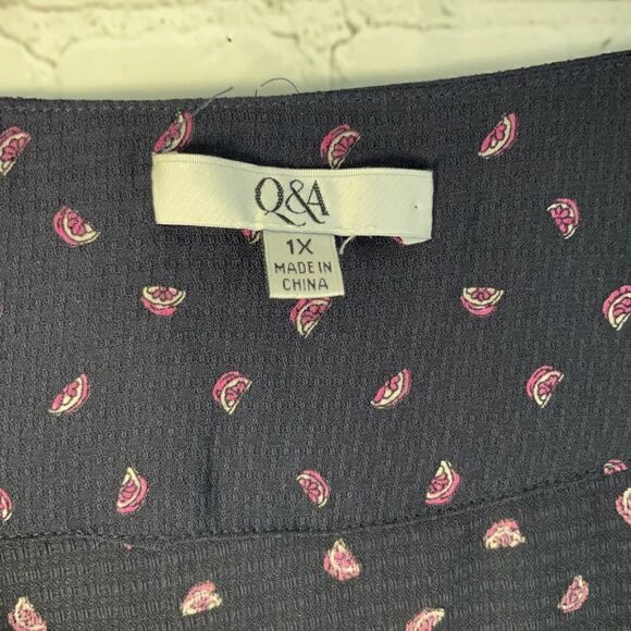 Q&A Sleeveless Blouse 1X  - Picture 8 of 14